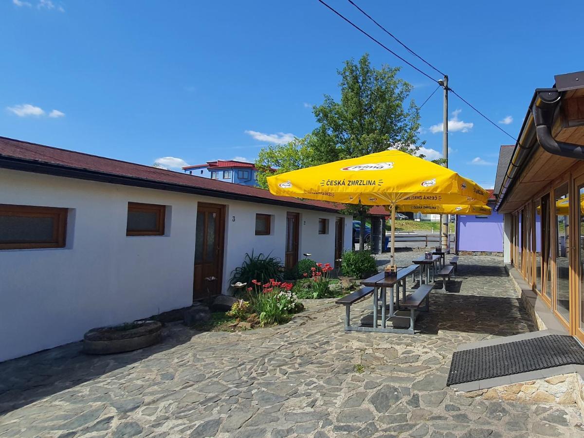 Katerina Restaurant A Penzion روزفادوف المظهر الخارجي الصورة